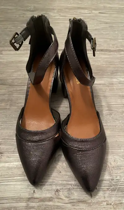 Woman’s high heels, View more