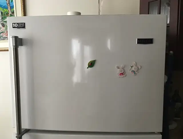 Réfrigérateur Marque Maytag. in Refrigerators in Laval / North Shore - Image 3