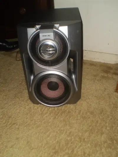 Sony speakers - SS BX5 -  14" tall, View more