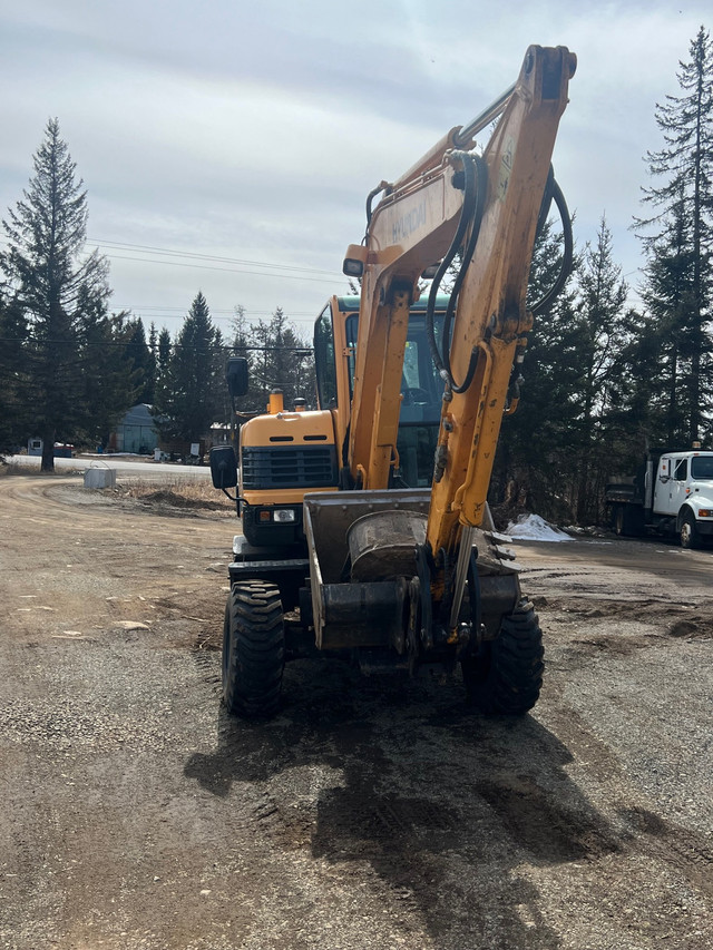 Hyundai 55 w-9a  wheeled excavator  in Heavy Equipment in Thunder Bay - Image 2