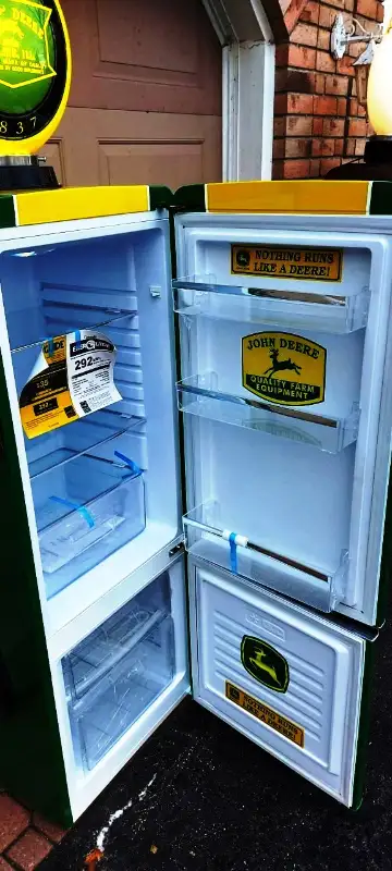 BRAND NEW "RETRO STYLE" "GAS PUMP" BEER FRIDGE in Refrigerators in Oshawa / Durham Region - Image 8