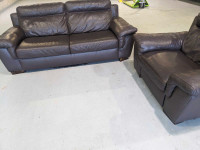 Like new leather power recliner sofa set - delivery available 