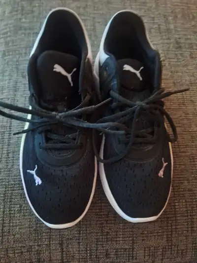 Size 8.5 Women's Puma Shoes , View more