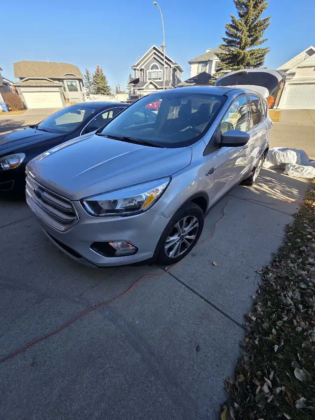 FORD ESCAPE 2017 AWD SE in Cars & Trucks in Calgary - Image 8