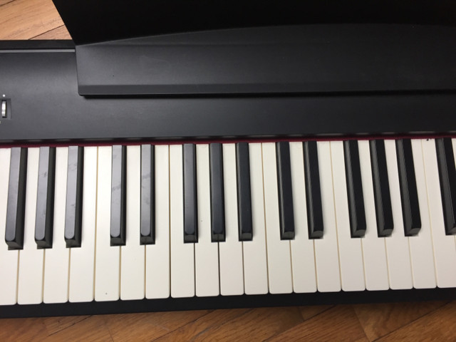 Roland Digital Piano (Paid $1,500 in 2021) in Pianos & Keyboards in Vancouver - Image 3