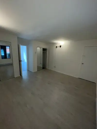Appartement 3 ½ à louer – 2080 Av. Papineau #1, Montréal, QC