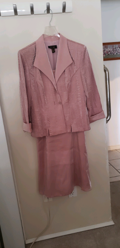 Dress Rose colour in Wedding in Kingston - Image 3