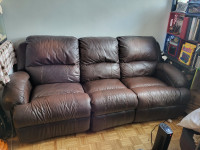 Lay-Z-Boy Style Reclining Leather Couch