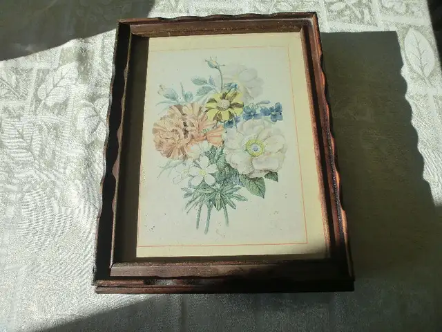 Antique Wood Hankie/Treasure Box in Arts & Collectibles in Mississauga / Peel Region - Image 2