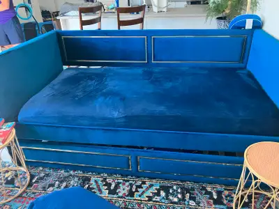 twin daybed w/trundle, View more