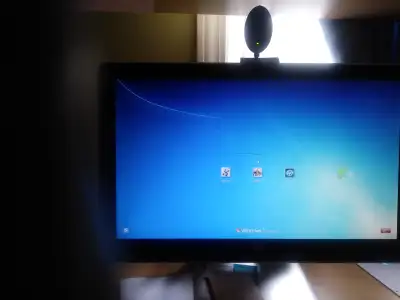 23 INCH ULTRA THIN LG MONITOR FOR SALE LIKE NEW $70-DVI/VGA DELL MONITOR 20.5 INCHES-VGA Also, speak...