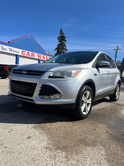 2016 FORD ESCAPE  AWD NEW SAFETY ACCIDENT FREE