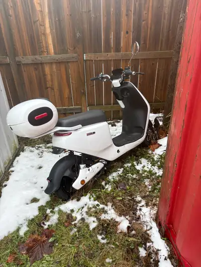 Emmo electric moped/bike, View more