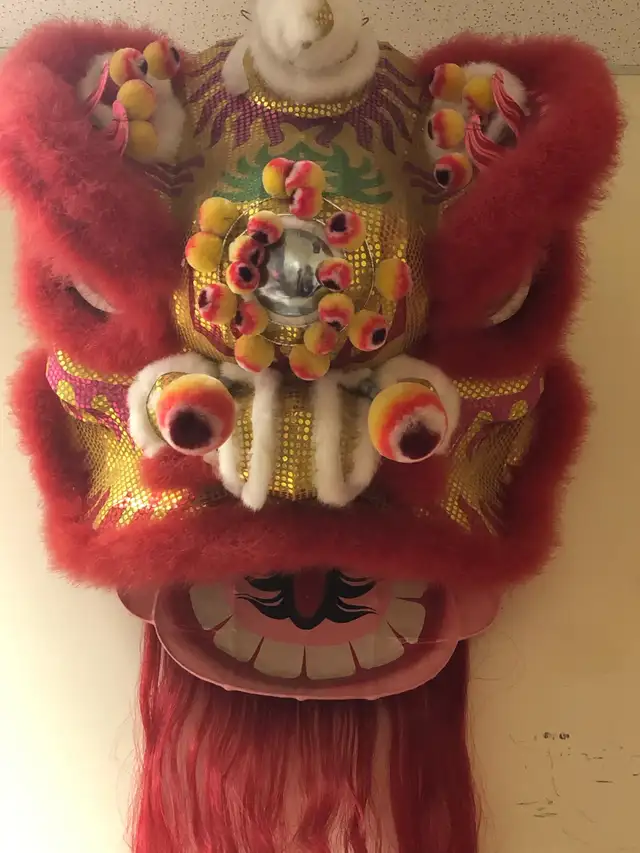 Chinese lion head for lion dance in Arts & Collectibles in Delta/Surrey/Langley - Image 2