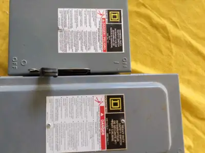 Square D 60 amp 3 pole switches 240 volt rating 1-nonfuseable $40.00 1-fuseable $60.00 New old stock