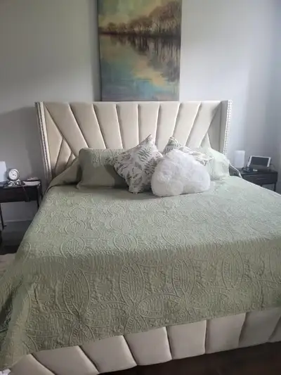 Price: $579+ taxes for Queen On Store Pickup Available Delivery Available for a Small Extra Fee ️ As...