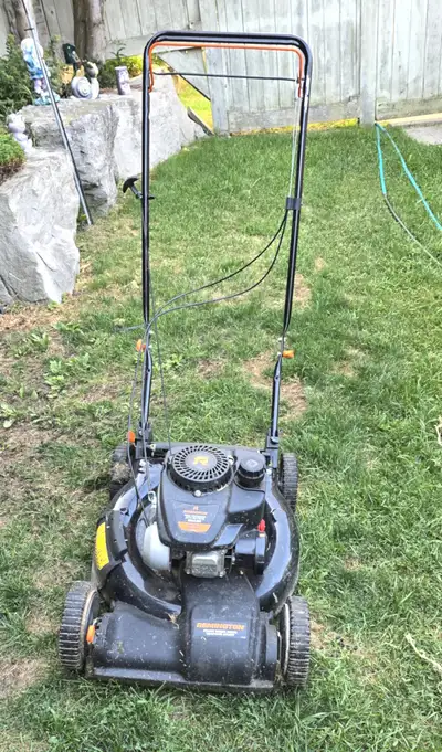 Remington 21-in Deck 140 cc 3-en-1 Self-Propelled Gas Lawn Mower, View more