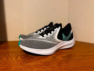 Nike. Great used condition with general signs of use, but no major flaws compromising wearability. C...
