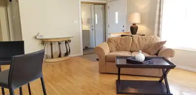 3 bdrm +2 baths on main floor for rent Sept 1st (bsmt separate)