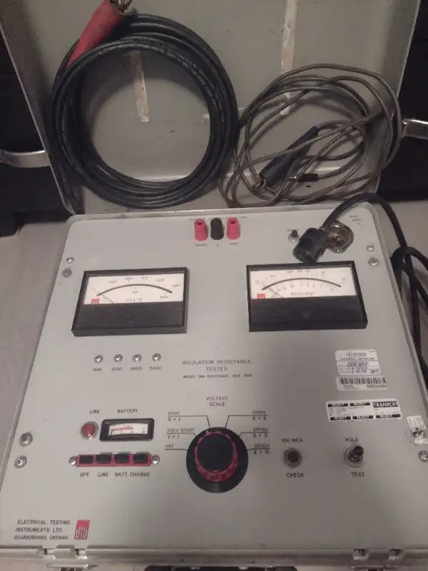 Megger IRB-5000/100K 5kV Insulation Resistance Tester (15x15x10" in General Electronics in Laval / North Shore - Image 3