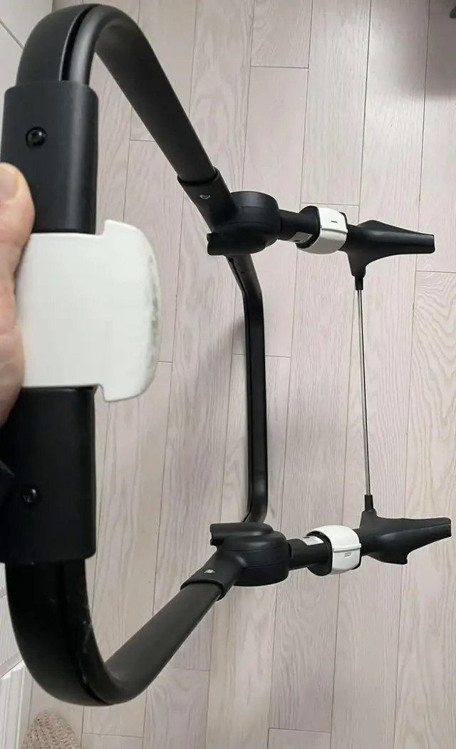 Bugaboo Fox 1 - stroller seat frame in Strollers, Carriers & Car Seats in City of Montréal - Image 3