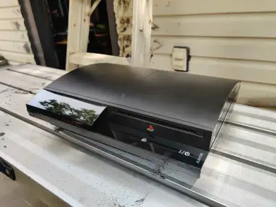Super low mileage Playstation 3 with ONLY 47days runtime (rare find), used by OCD adult since purcha...