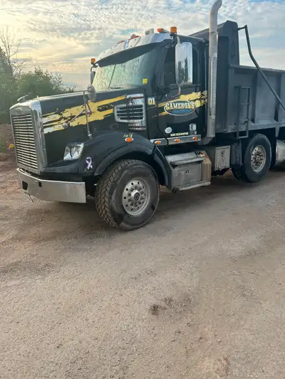 Well-maintained and job-site ready tri-axle dump truck. Strong runner with major work already done —...