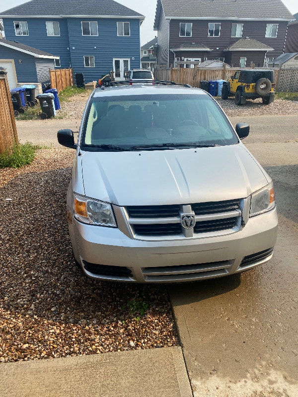 2009 Dodge Grand caravan. 165000KM, CAD6000 Cars & Trucks Fort