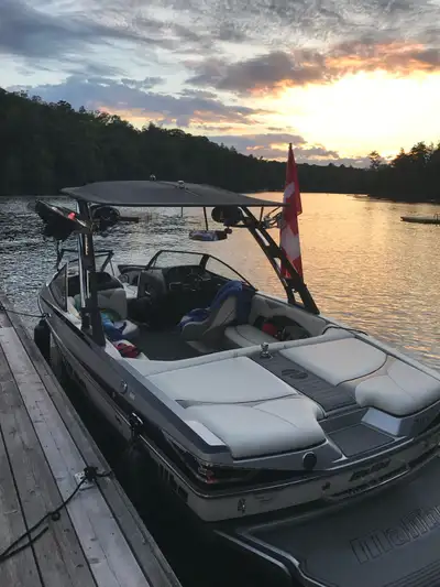 2014 Malibu Wakesetter Wakeboard Boat! Mint condition! Around 380 hours! Well maintained! 350HP Mons...