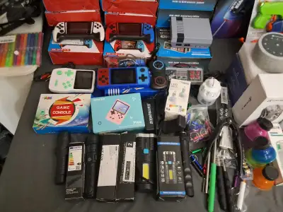 vente de garage sur rendez-vous. (intérieur) toute est neufs. , View more