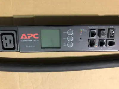 APC Rack PDU, C13 and 6 C19 sockets