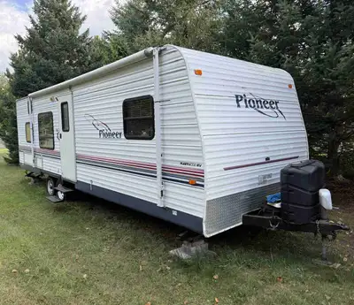 This is an excellent RV, that has been kept well. Located in Cormac, Ontario, it must be picked up....