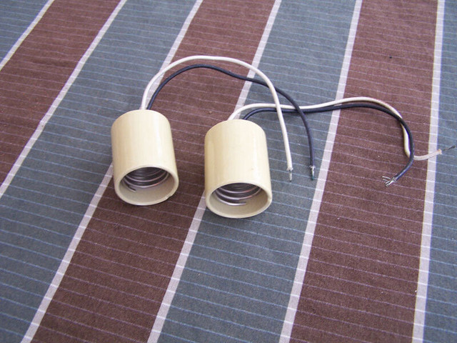 Mogul Sockets- for Aquarium Metal Halide Lamps in Hobbies & Crafts in Hamilton - Image 2
