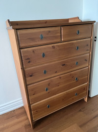 Wooden dresser, cherry color, good shape