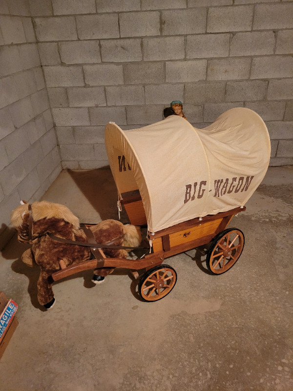 Old horse and buggy pedal cart in Arts & Collectibles in Leamington - Image 2