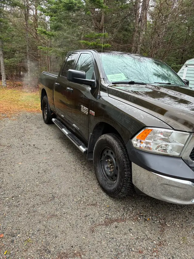 2013 Ram 1500 ST 5.7 Hemi in Cars & Trucks in Bedford - Image 3