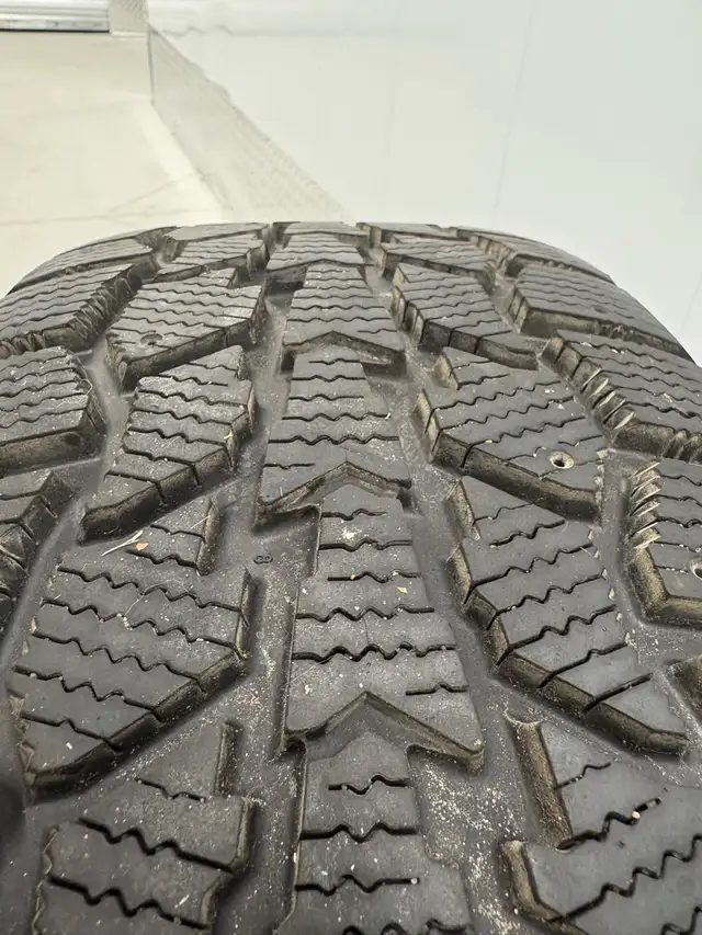 Hercules Avalanche Snow Tires (great shape) in Tires & Rims in Markham / York Region - Image 4