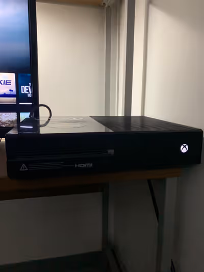 Xbox One No controller Original Cords Works Great