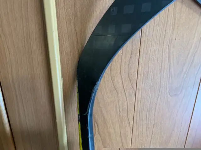 Used Senior Left Hand ProStocks CCM Super Tacks 2.0 P90 85 stick in Hockey in Kitchener / Waterloo - Image 9