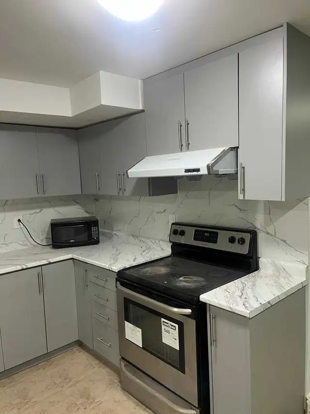 large 2 bedroom basement available from June 1st in Long Term Rentals in Mississauga / Peel Region - Image 10