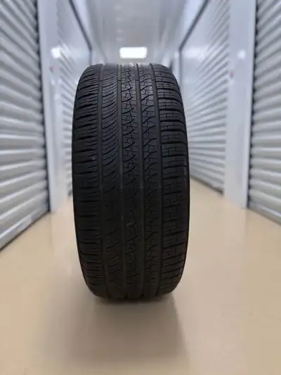 1 Tire In perfect condition 150$ Premium All-season tires Pirelli Scorpion Zero 285/40 R23 Manufactu...