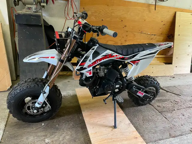 2022 Pitster pro 190 immaculate asking 22.00 in Sport Bikes in Sudbury - Image 3