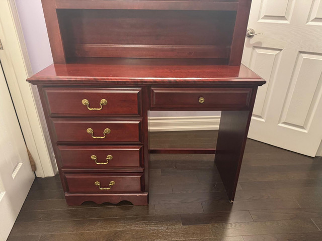 Solid Wood Desk and Bookshelf  in Desks in Markham / York Region - Image 2