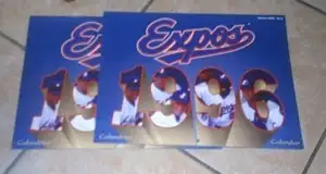 Deux calendriers 1996 des Expos de Montréal, les cédules de 1996 et 1999 et carte de pointage avec l...