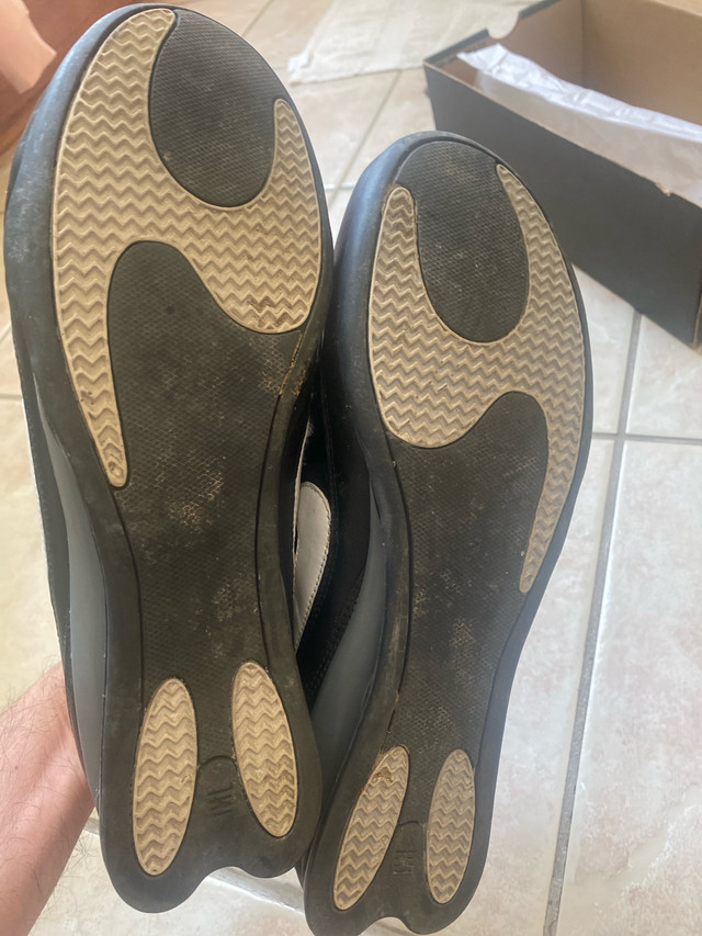 Nike Shox Low  in Men's Shoes in Mississauga / Peel Region - Image 4