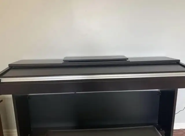 Yamaha Black Piano w/Bench in Pianos & Keyboards in Dartmouth - Image 4