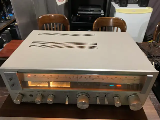 Sony STR-313 Receiver in Stereo Systems & Home Theatre in Calgary - Image 4