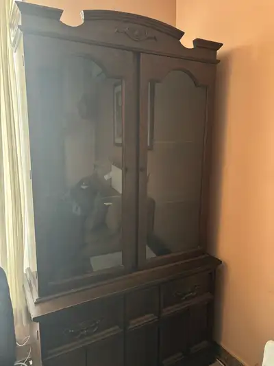 Meuble ancien en bois avec portes en verre   Vintage, View more