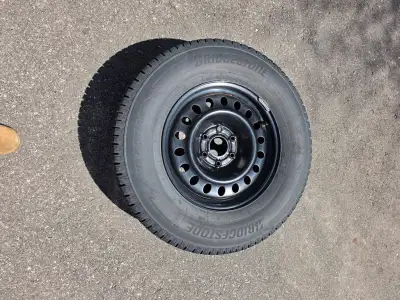 LT 265/70/18 Came off of 2023 GMC Sierra 1500 13/32 tread depth left -with tpms used 3 seasons On st...