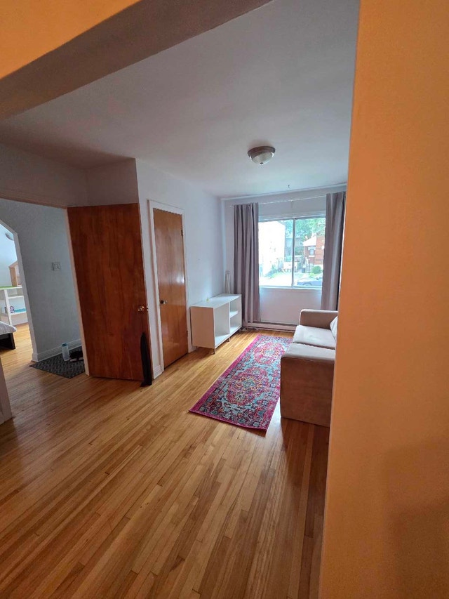 Magnifique 5 ½ lumineux avec jardin privé à LaSalle — photo 2